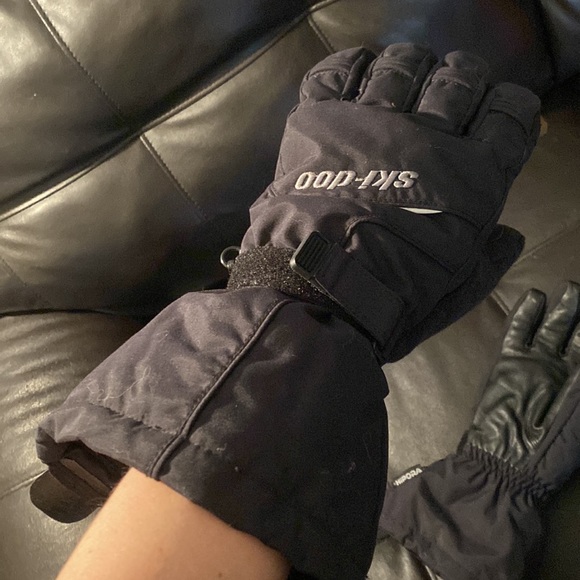 Ski-doo gloves - Picture 5 of 5